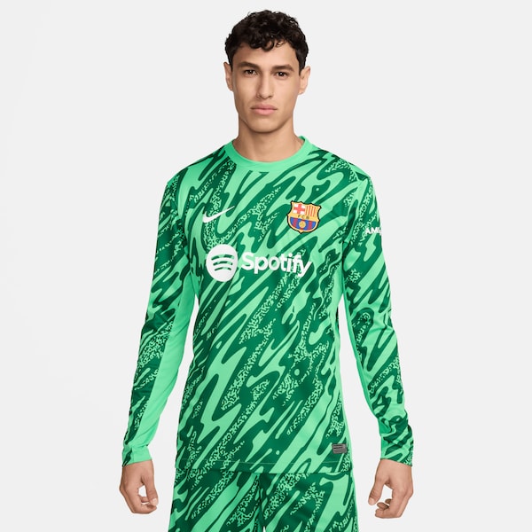 goalkeeper kit